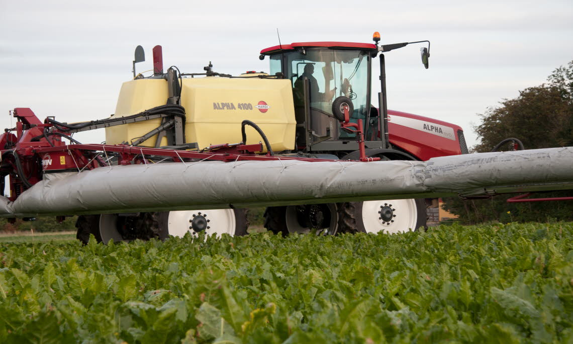 Self-propelled sprayers