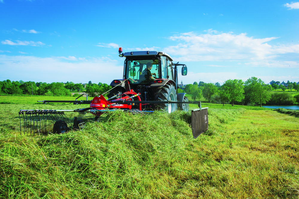 Massey Ferguson heina- ja söödatehnika