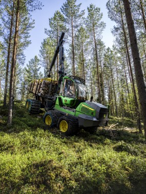 John Deere 910G