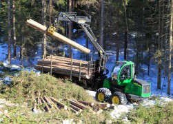 John Deere 1510G forwarder